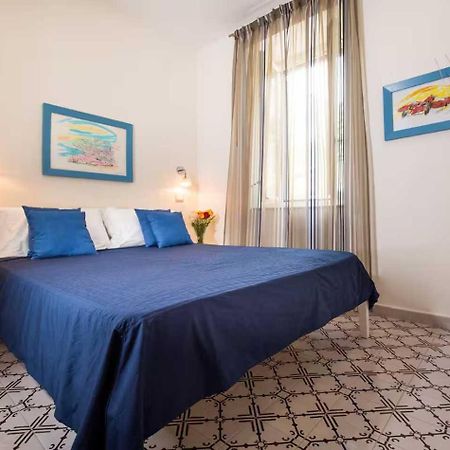 Ravello House Aparthotel ภายนอก รูปภาพ