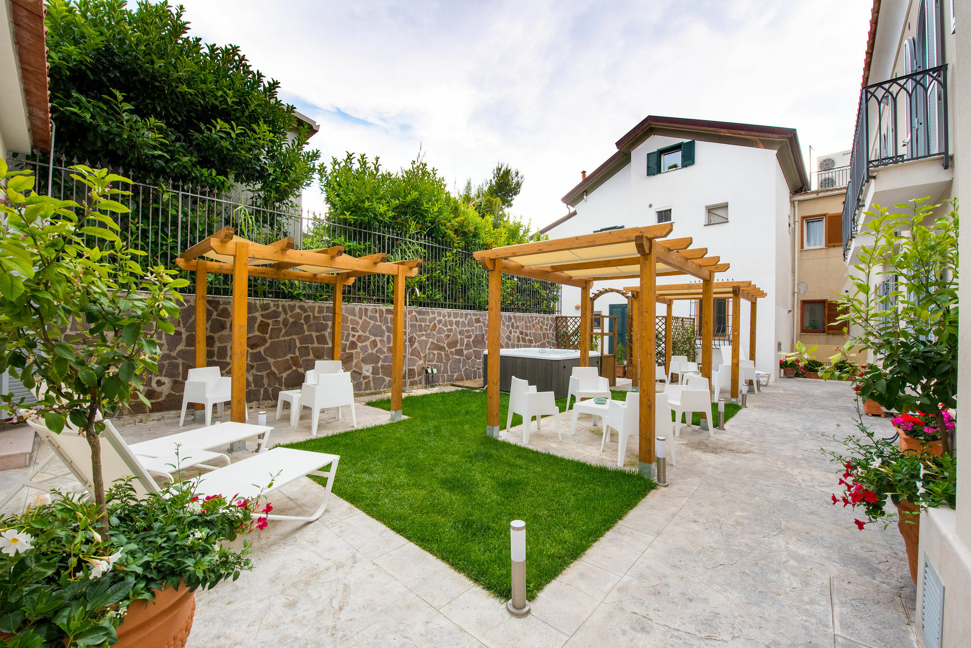 Ravello House Aparthotel ภายนอก รูปภาพ