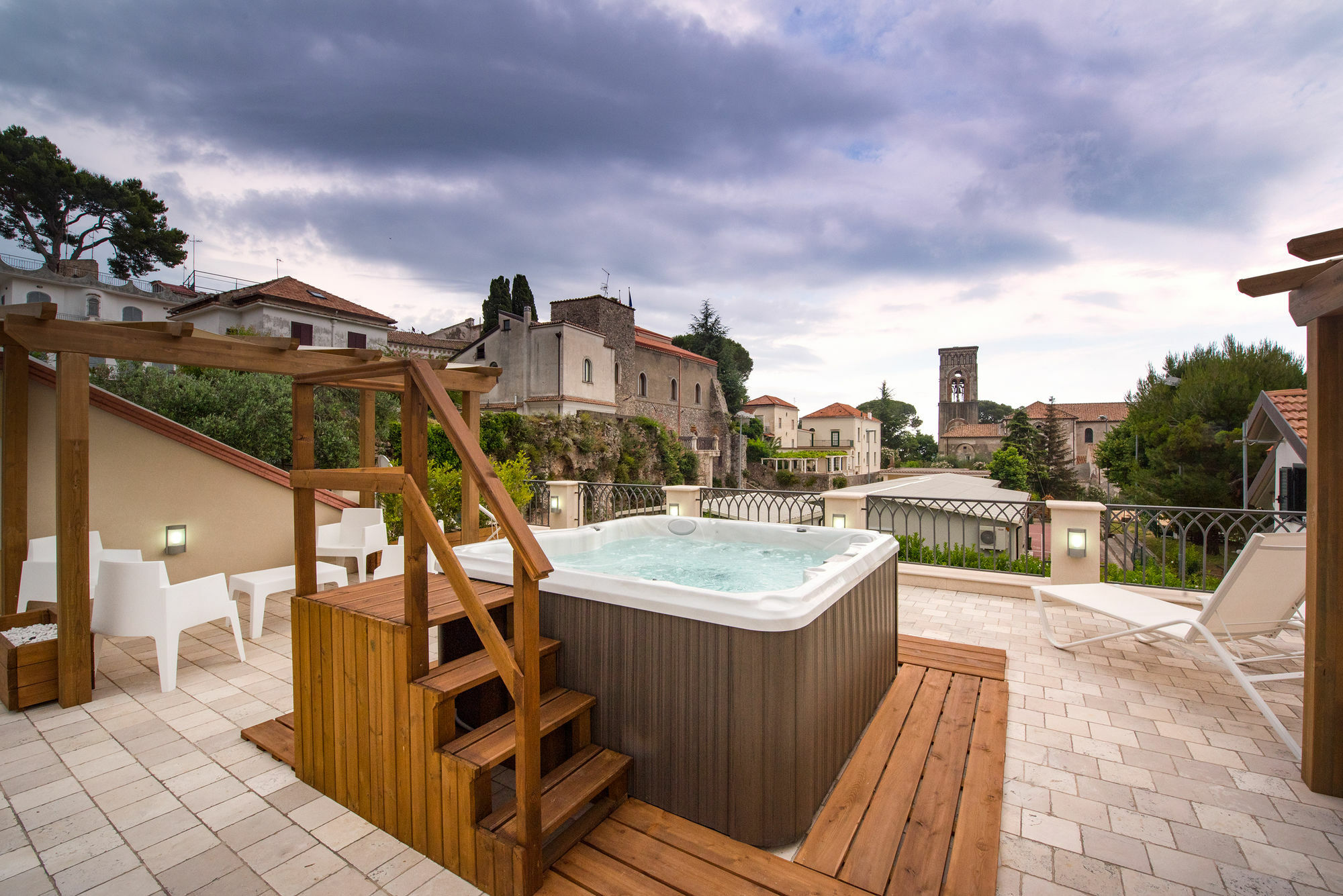 Ravello House Aparthotel ภายนอก รูปภาพ