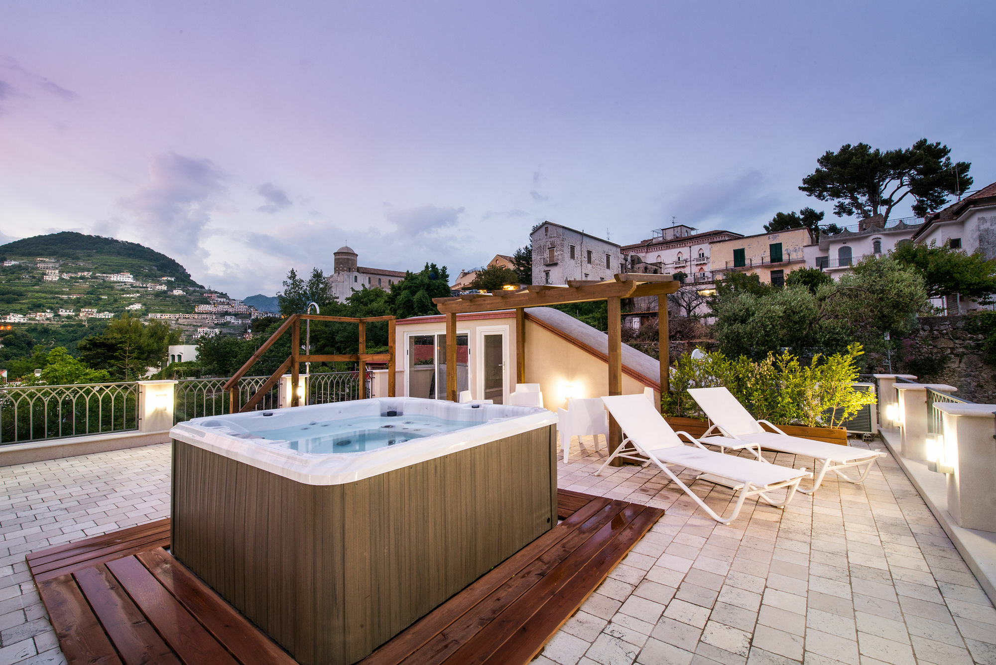 Ravello House Aparthotel ภายนอก รูปภาพ